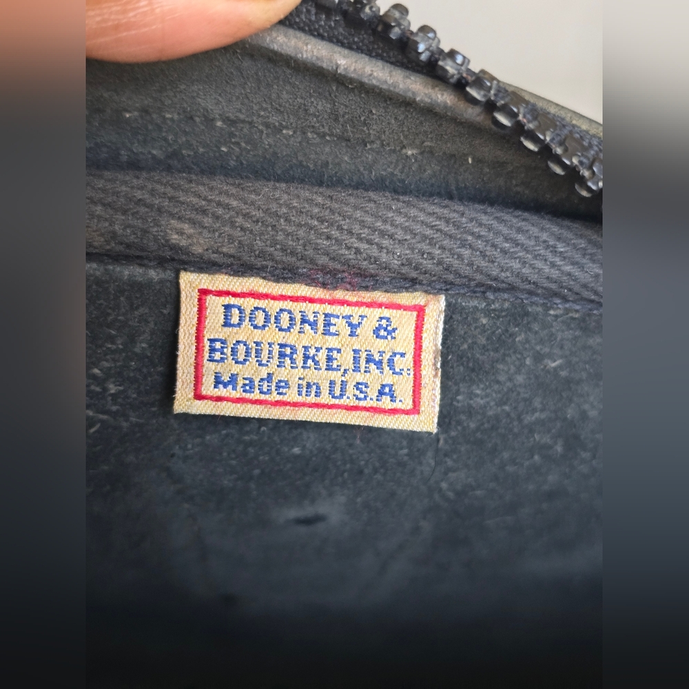 Dooney and Bourke awl leather camera crossbody Bag - Picture 6 of 14